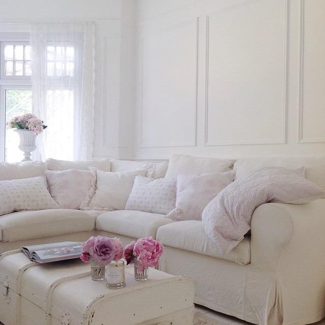 19--@white_and_faded3--30 Images 25.06.15