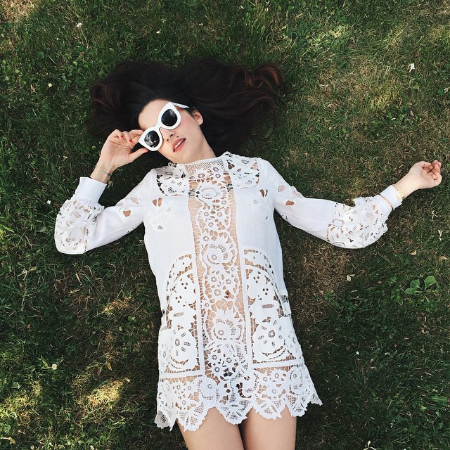 33--@eleonoracarisi--Summer Whites | June 2015