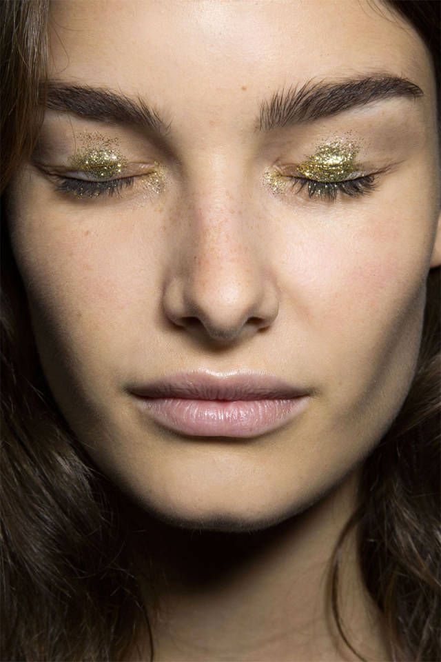 09This Is Glamorous | Makeup - Glittery Eyes