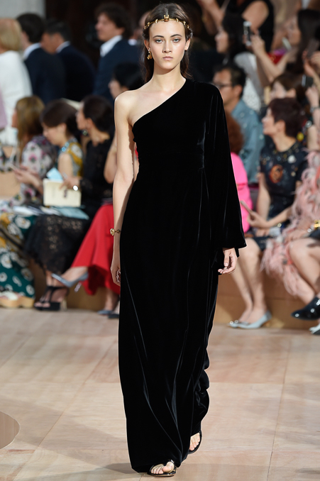 15-Valentino Haute Couture Fall 2015