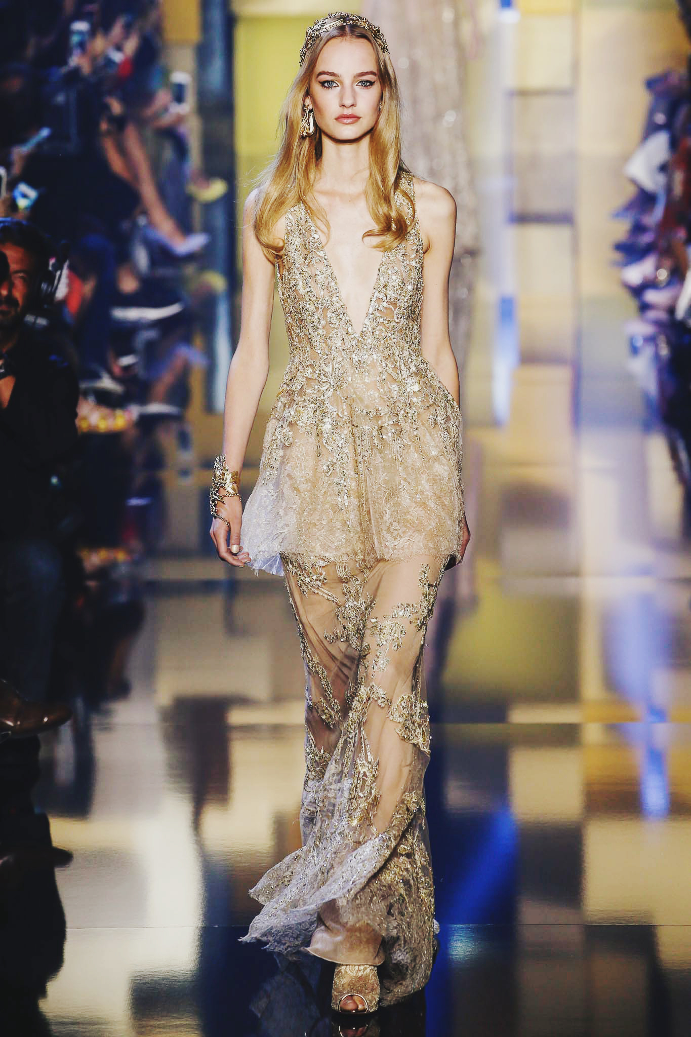 18-Elie Saab Fall 2015 Couture