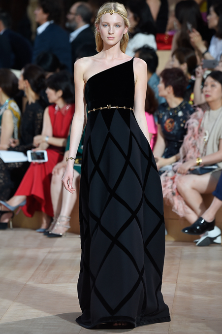 18-Valentino Haute Couture Fall 2015