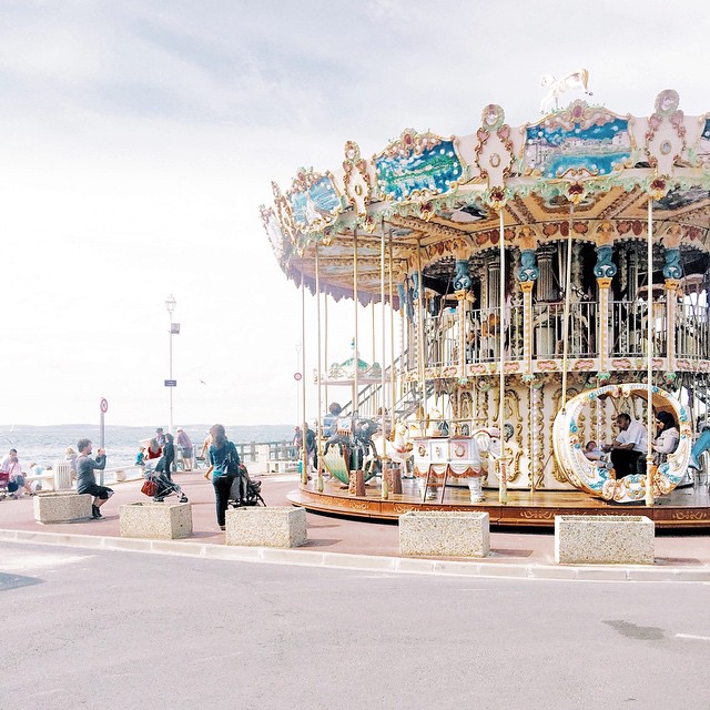 26-This Is Glamorous-Bordeaux-May:June 2015