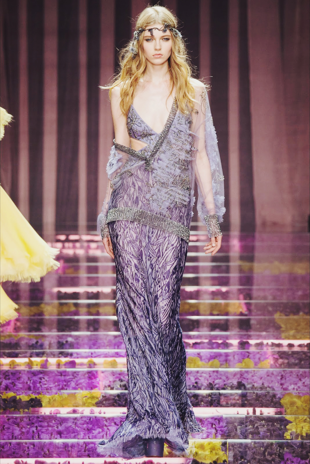 07- atelier versace haute couture fall-winter 15