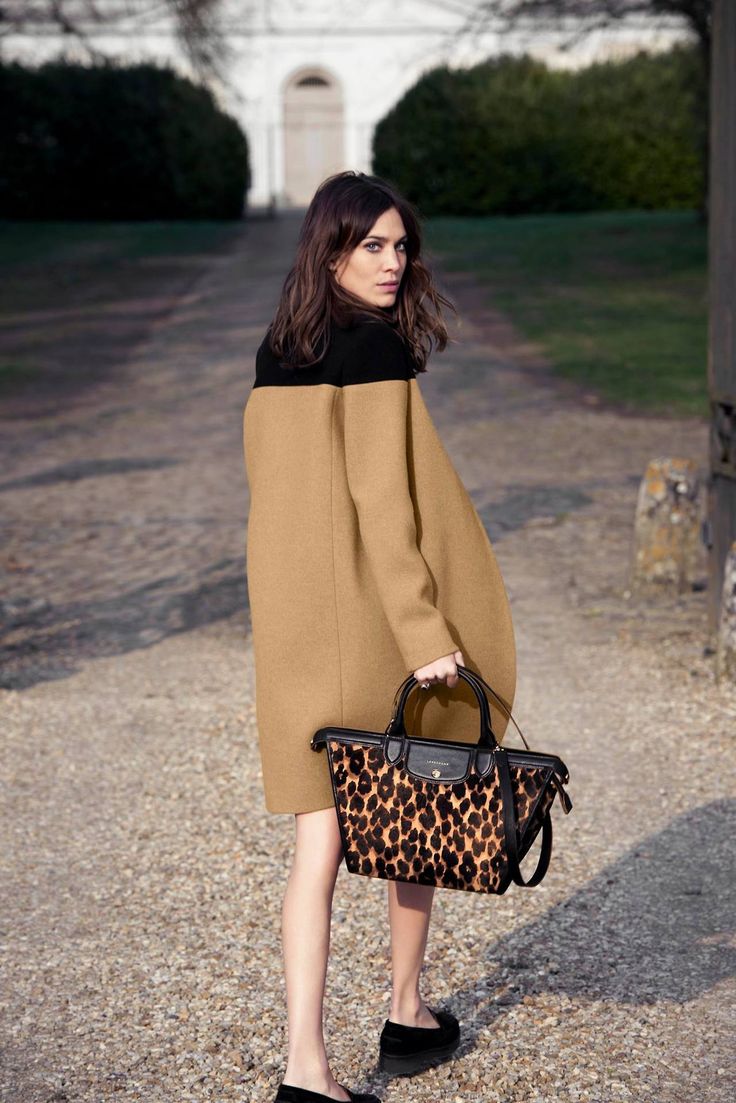 09-Perfectly Pretty Neutrals August 2015-This Is Glamorous