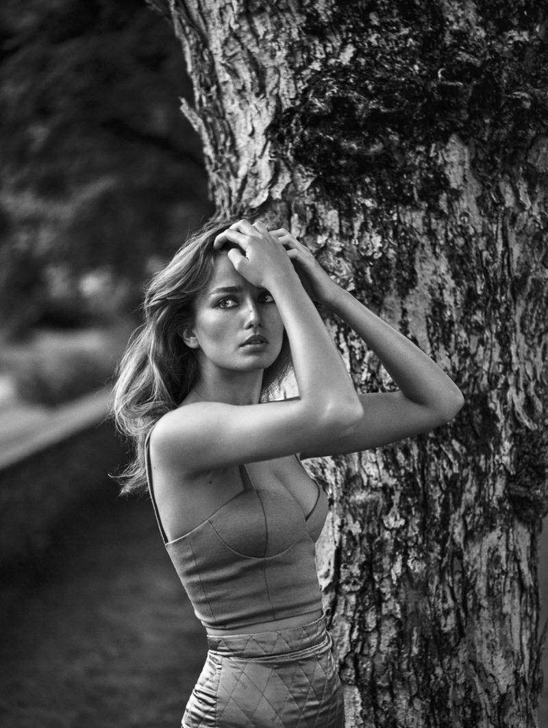 06--Andreea Diaconu by Lachlan Bailey-Andreea-Diaconu-by-Lachlan-Bailey-8-This Is Glamorous