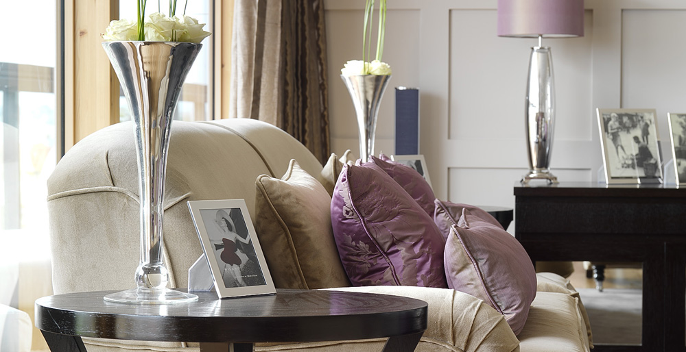 Violet-and-Gold-11-Helen-Turkington