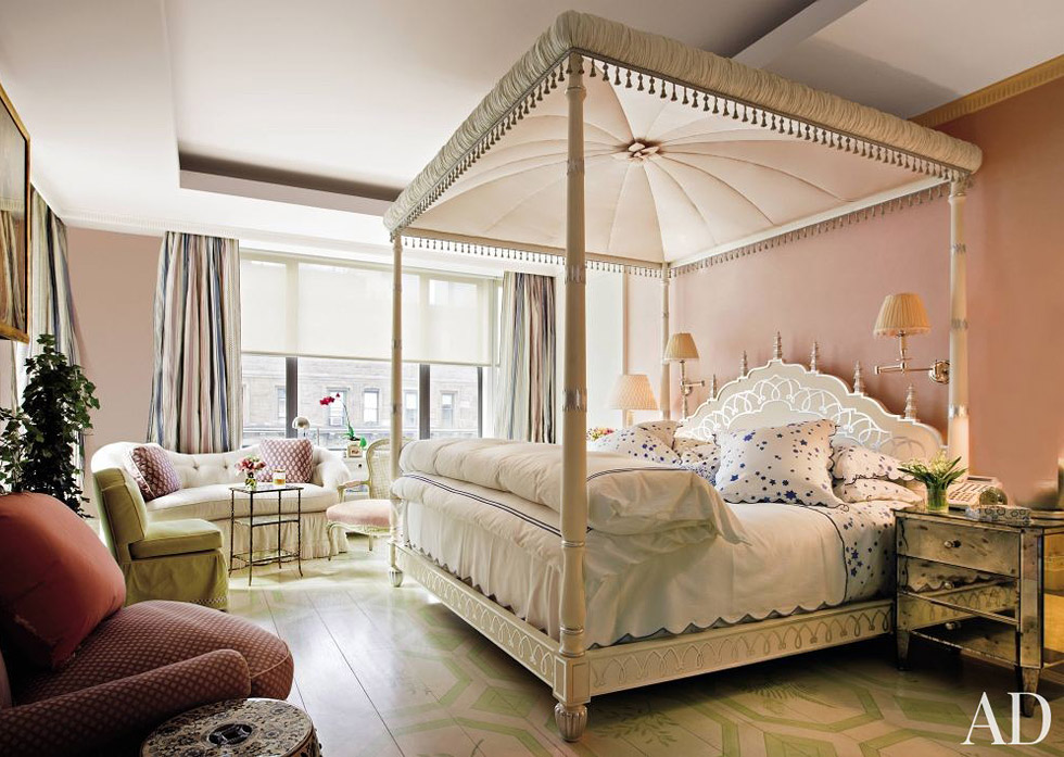 Light & Color in the penthouse by Mario Buatta, New York