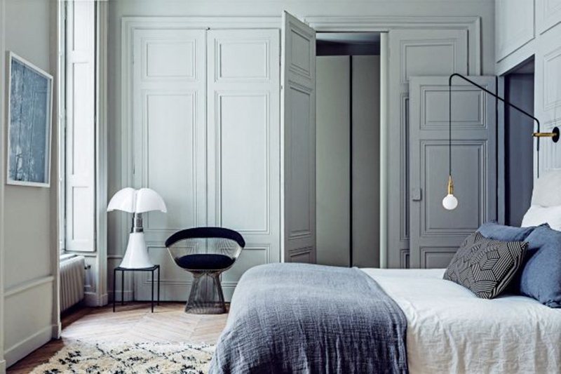 Décor: An elegant 19th Century apartment in Lyons