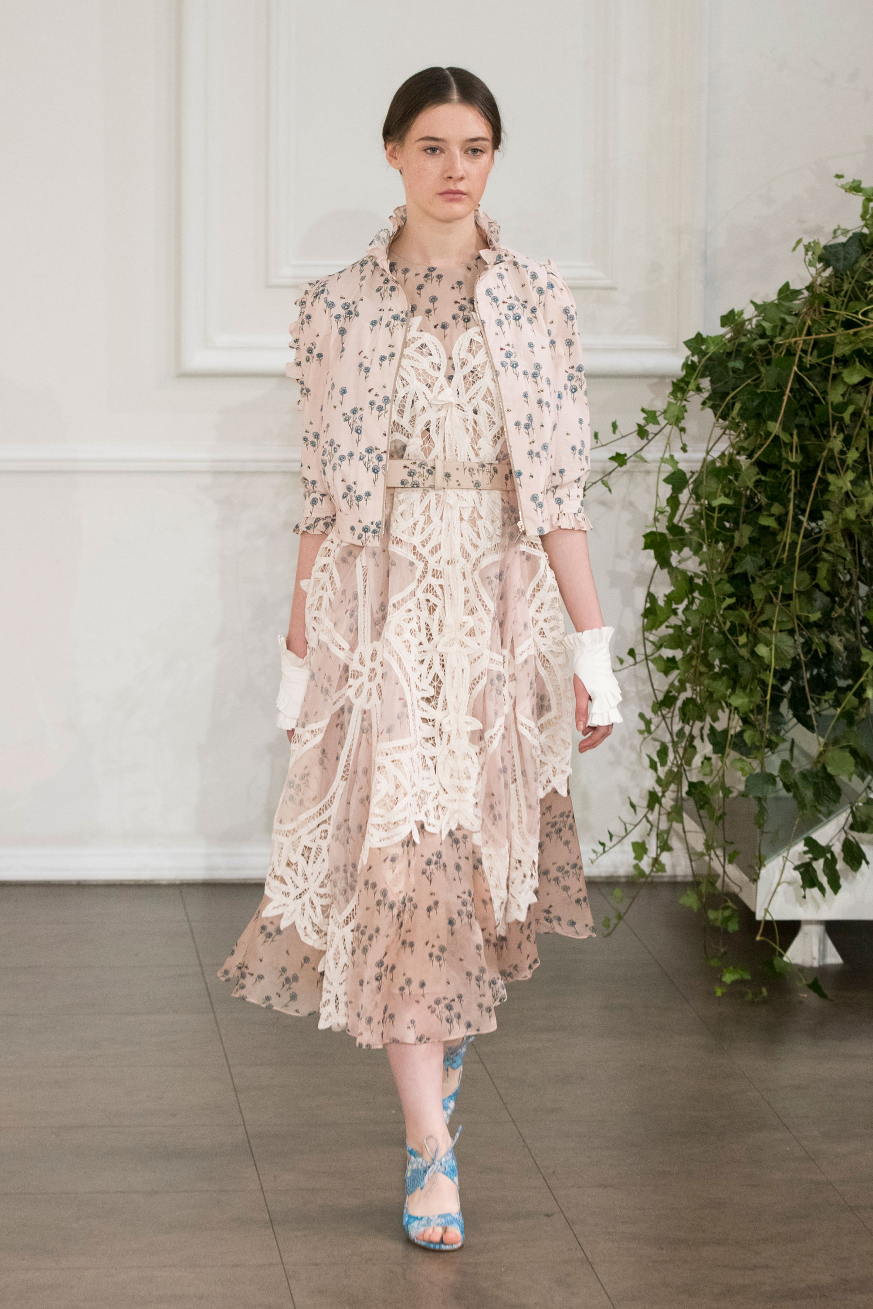 Bora Aksu Spring 2017 Ready-to-Wear