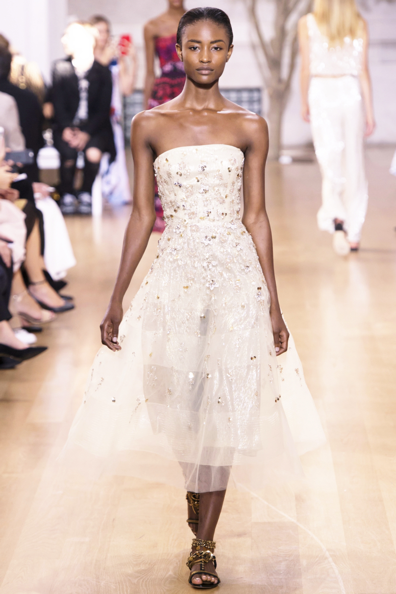 Runway: Oscar de la Renta Spring 2017