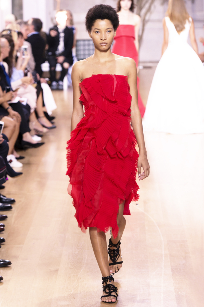 Runway: Oscar de la Renta Spring 2017
