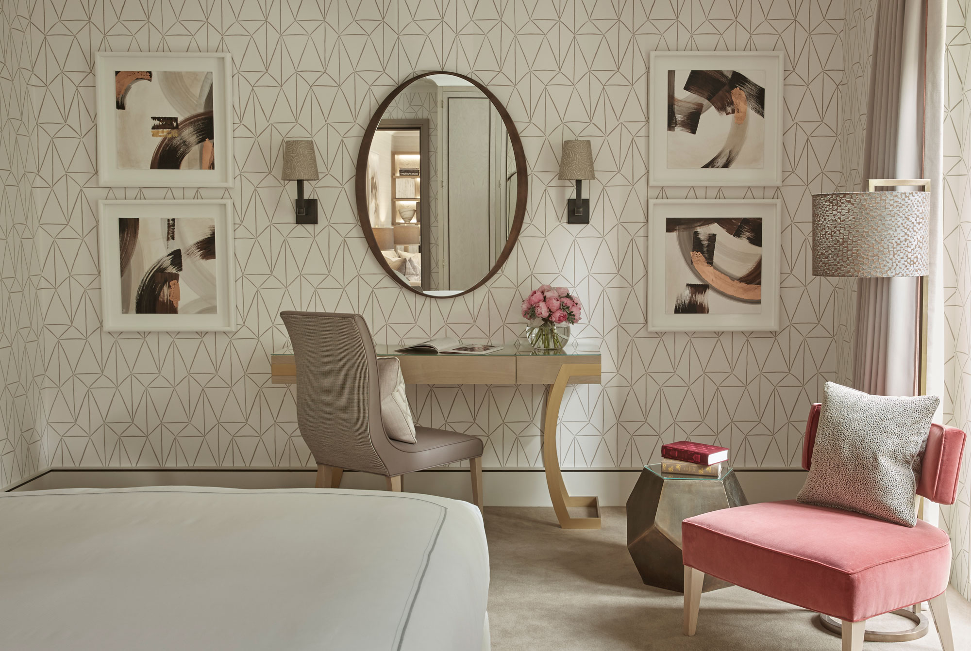 Décor Inspiration | A Suite at the Berkeley Hotel London by Helen Green Design