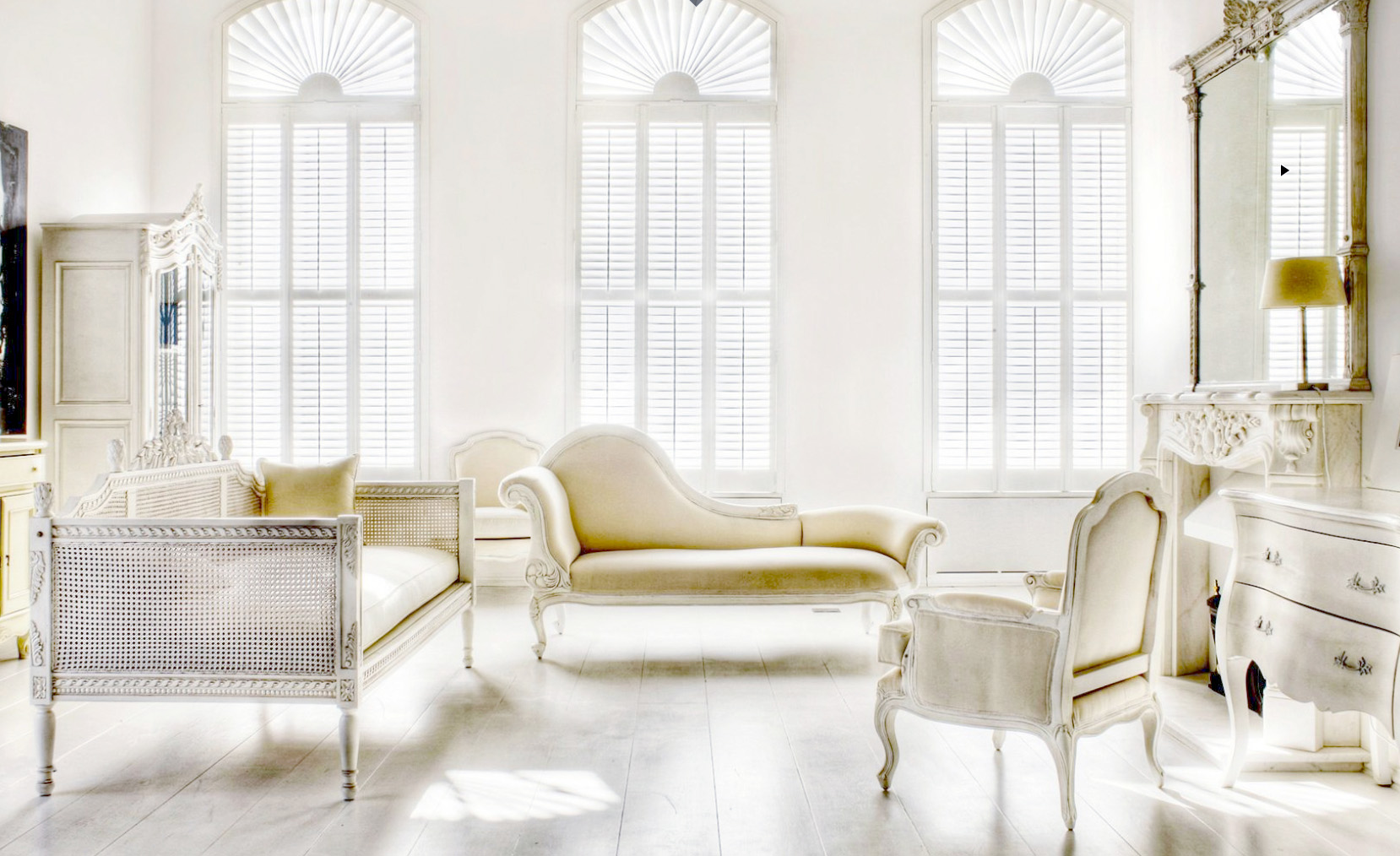 Holiday Inspiration | Decorating with winter whites