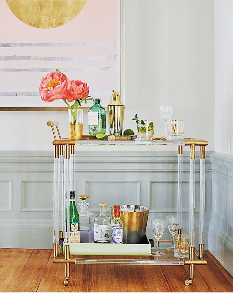 Holiday Inspiration | Christmas Cocktails & Glamorous Bar Carts