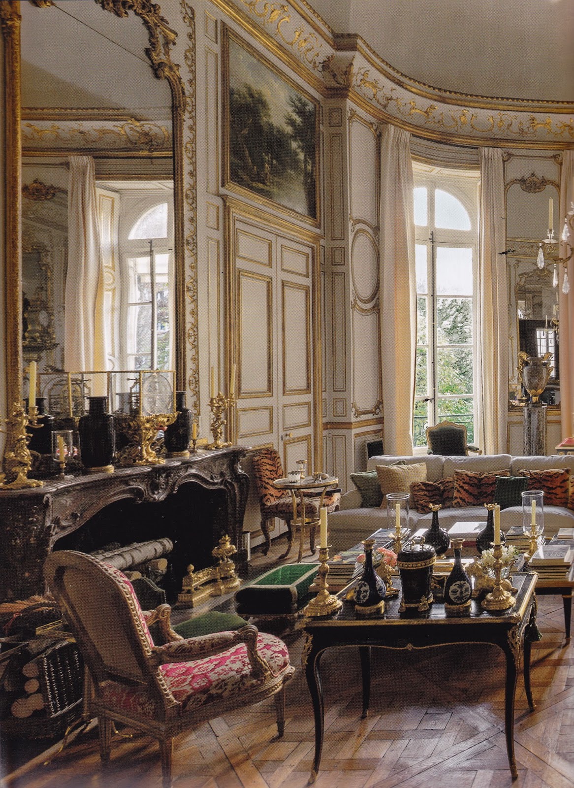 Interiors Redux | The Homes of Hubert de Givenchy in Paris & the South of France