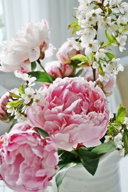 Décor Inspiration | A Beautifully Styled White Home in Norway