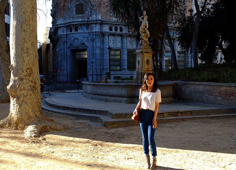 Style Inspiration | The Edit: How to Wear Mom Jeans & a Shopping Guide Roseline Lohr