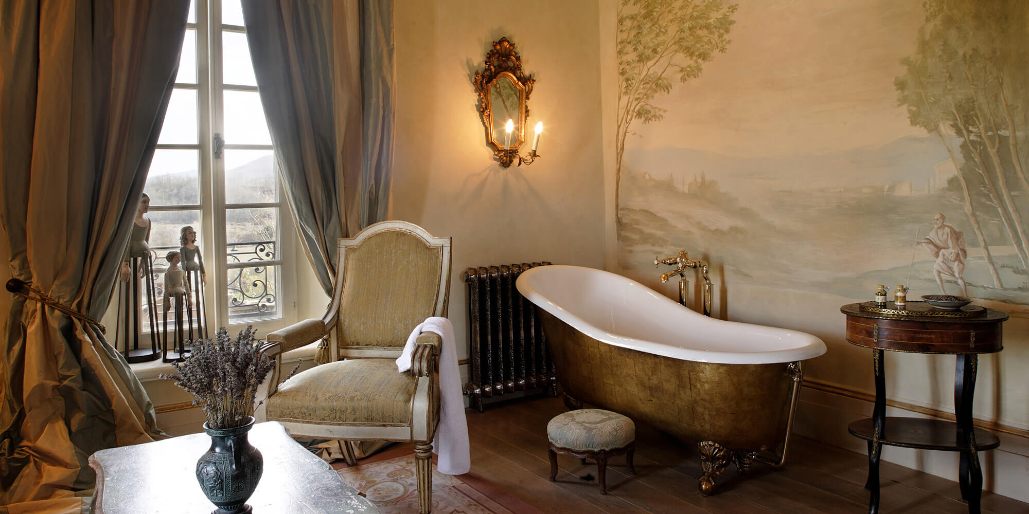 Décor Inspiration | A Beautifully Restored 13th Century Tuscan Villa