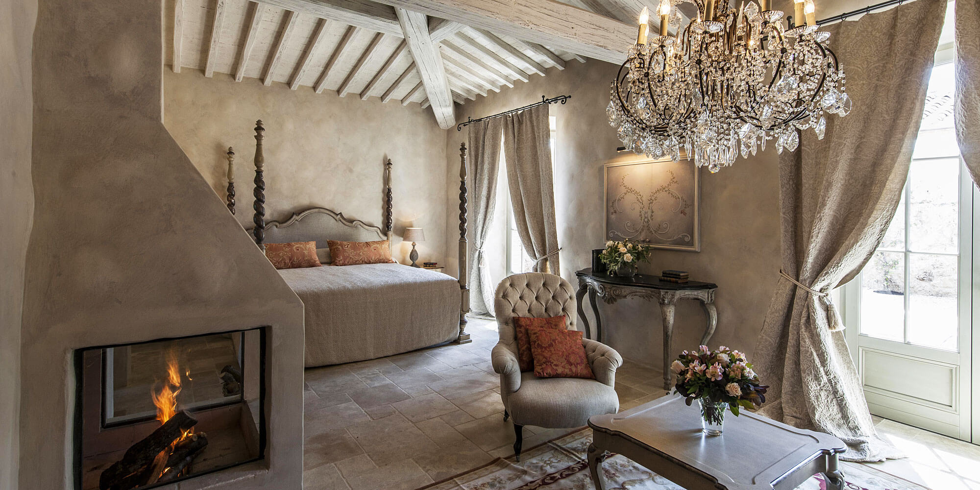 Décor Inspiration | A Beautifully Restored 13th Century Tuscan Villa