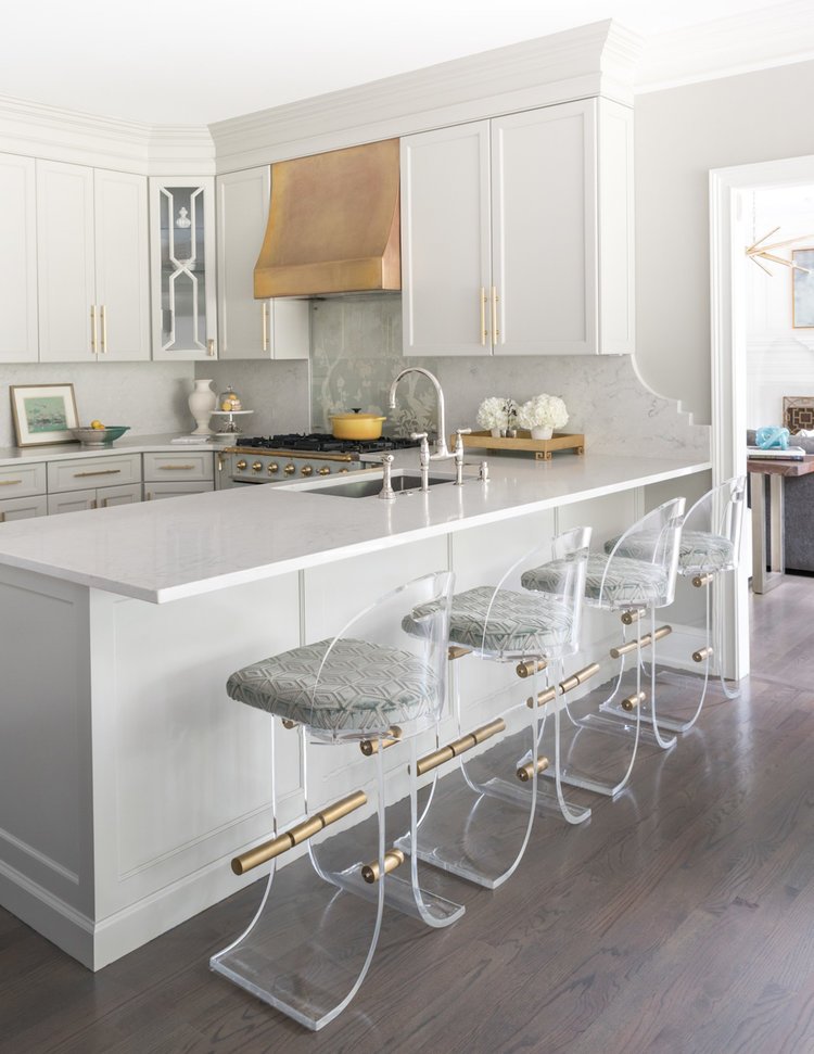 Décor Inspiration | Quick Look: A Gracie Wallpaper Backsplash in the Kitchen