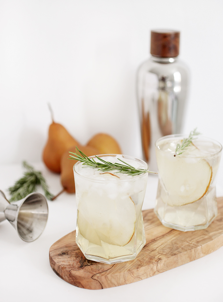In the Kitchen | Recipe: 5 Cocktails for the Holidays