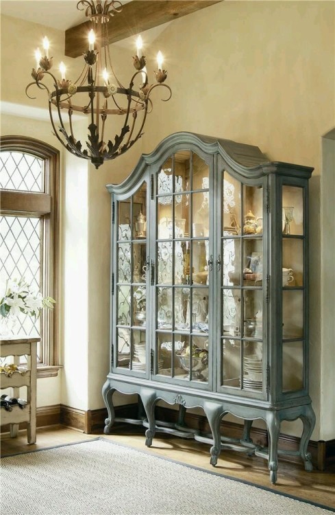 At Home: 10 Images of Storage Inspiration for the Weekend
