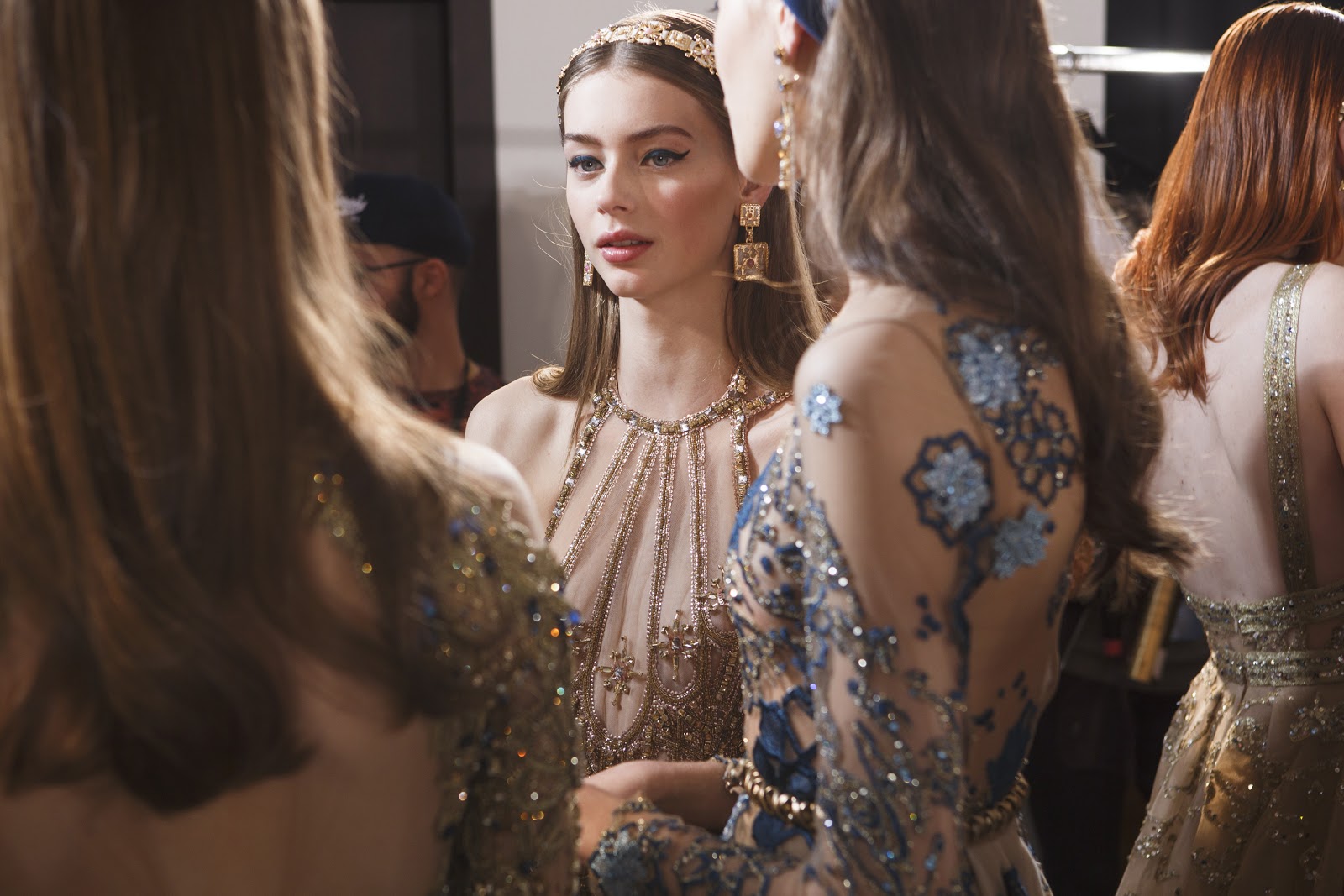 Runway: Elie Saab Spring 2017 Haute Couture, Paris