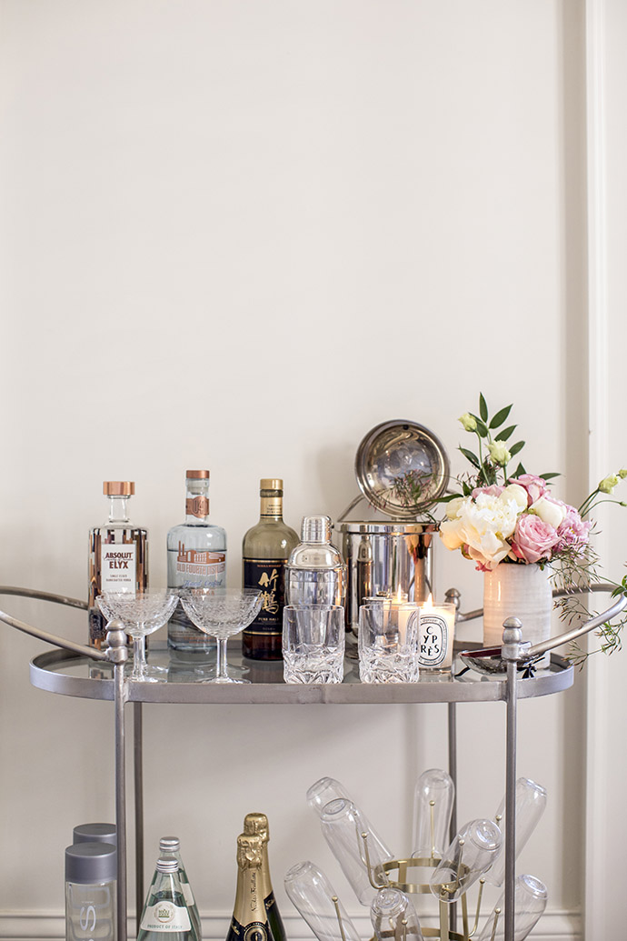 Décor | At Home: 5 Perfectly Styled Bar Carts