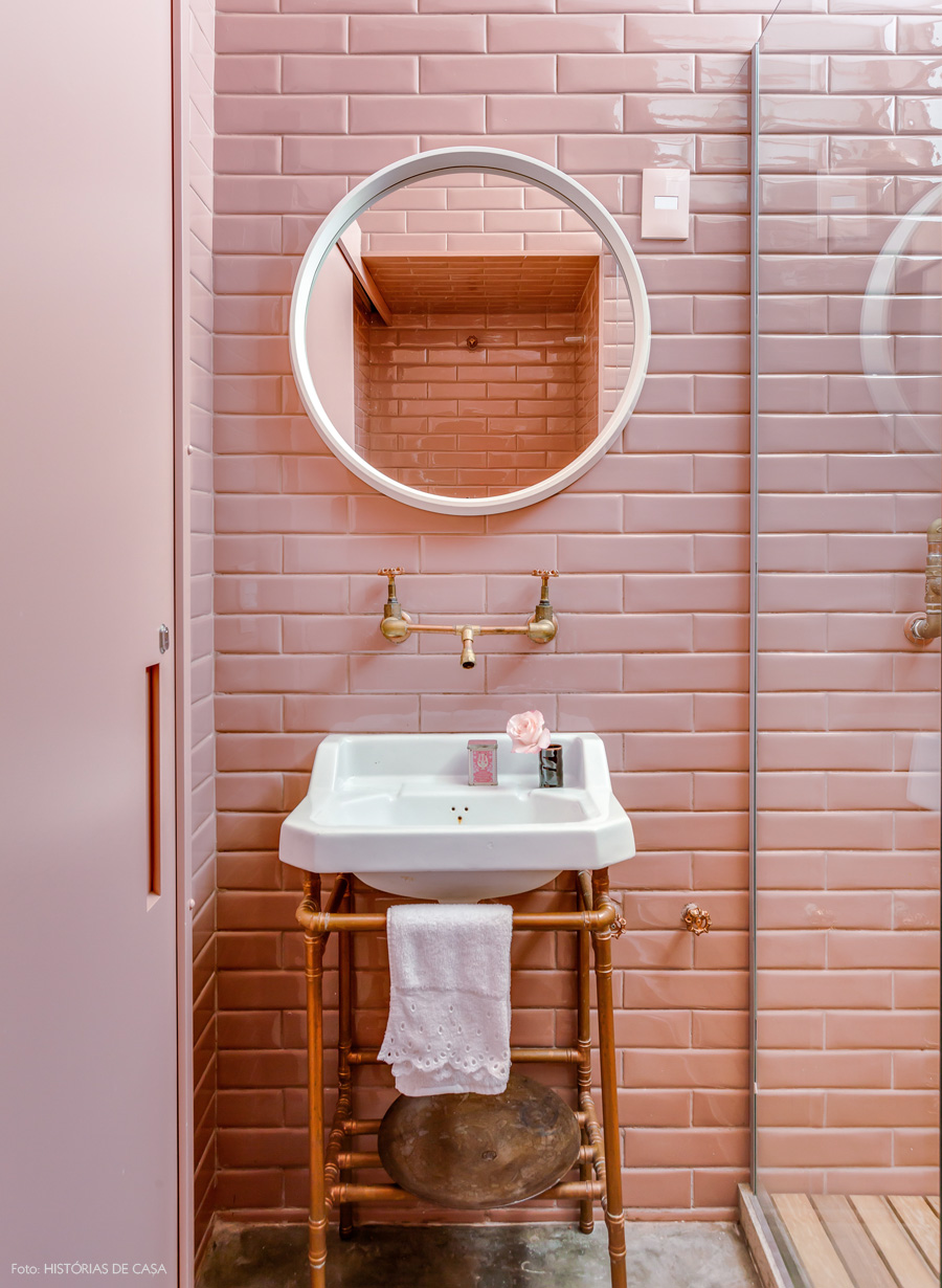 At Home | Décor Inspiration: Perfectly Pretty Powder Rooms